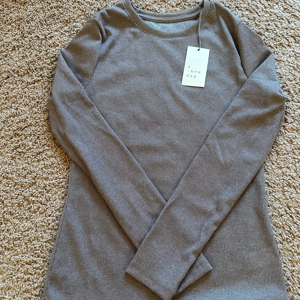 👚NWT Mauve Purple Heather Long Sleeve T - Target